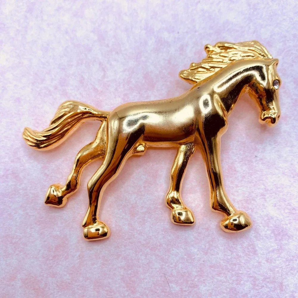 80s Shiny Gold Tone Horse Brooch w/ Rhinestone Eye